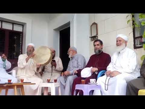 رفعت أستار البين وبدت أنوار العين بصوت اخانا السيدعبدالرحمن الزعين بحظور جمع من المشايخ والاحبة رفعت أستار البين وبدت أنوار العين بصوت اخانا السيدعبدالرحمن الزعين بحظور جمع من المشايخ والاحبة