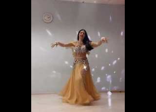  Yana Super Belly Dance