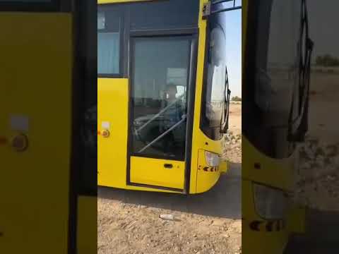 سواق باص مدرسة نسى طالب داخلها