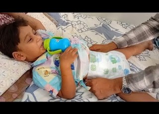  New Parents How To Change Baby Diaper First Baby Change Diaper Cutebaby Funny