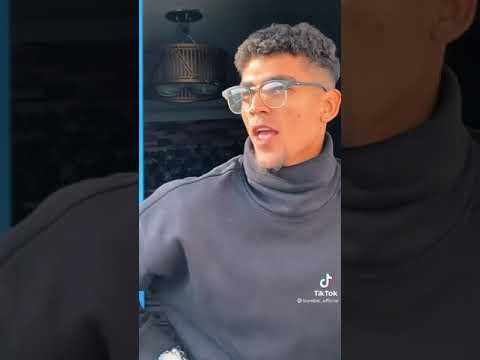 انا شوفت واحده وشوفت التانيه بس شوفتك يا منه انا قلبي دق