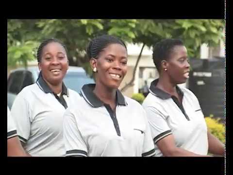 KAENI KATIKA PENDO KAMA VILE BABA ALIVYONIPENDA S MUJWAHUKI CHANG OMBE CATHOLIC SINGERS