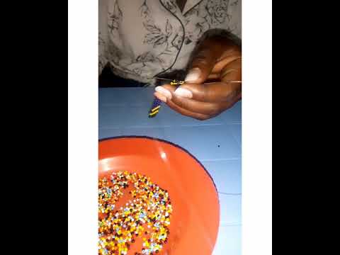 Tazama Maajabu Ya Shanga Katika Kutengeneza Kacha Nzuri Na Ya Kuvutia Mno Mkononi