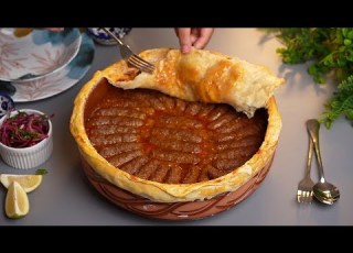 فخارة كفتة بالعجين خضار وكفتة وخبز كله في طاجن واحد Kofta Casserole