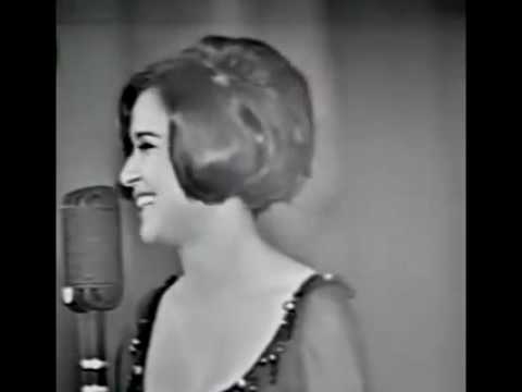 الحلوة حفلة نادرة للعندليب تقدمها الحفل سعاد حسني