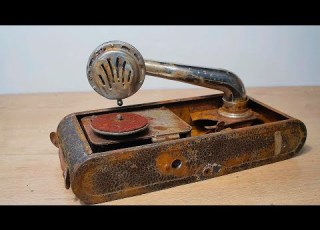  RESTORATION Of The Old Trench GRAMOPHONE From 1939 Restoration Of A RUSTY Gramophone