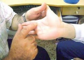 Diwan Poésie في خطوط يديك
