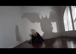 Laura Les Haunted Extended