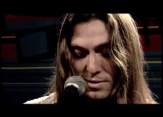  Angra Toca Bleeding Heart No Estúdio Showlivre