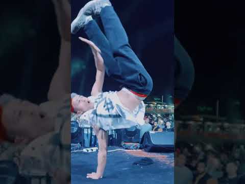 مشاغبين دمغها ولعه رقص هرم اسكندريه مشاغبين دمغها ولعه رقص هرم اسكندريه