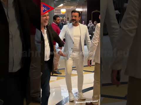 محمد رجب ومنذر رياحنة في كواليس حفل شاهد