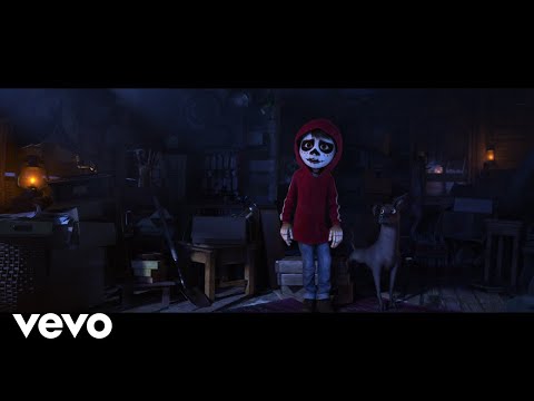 Gael García Bernal Everyone Knows Juanita From Coco Sing Along