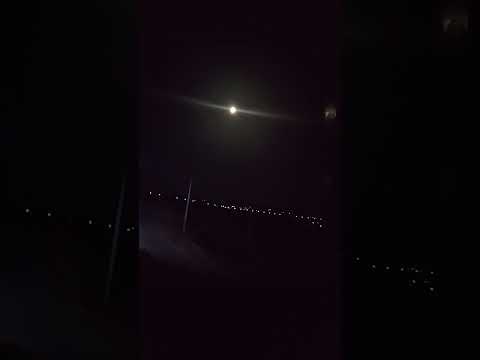 بوسة مني على الايد