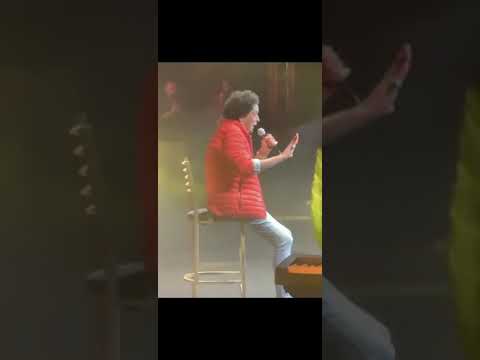 الكوبليه المحذوف من اغنية شئ من بعيد محمد منير حفلة نادى هيليوبلس