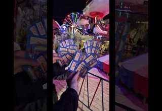 شو رأيك نعمل كزدورة نلف الدنيا وندورا