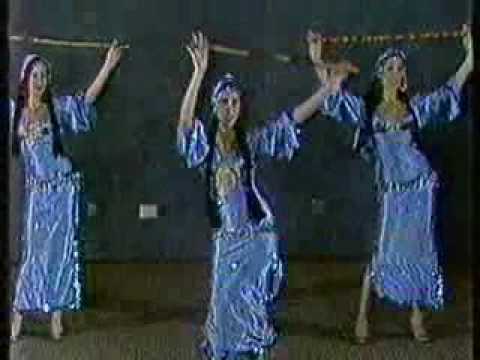 فرقة مصرية استعراضية البنت بيضا