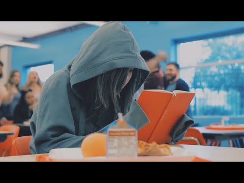 Satisfya Female Version Aish Imran Khan Don T Judge A Book By Its Cover Fighting Scene