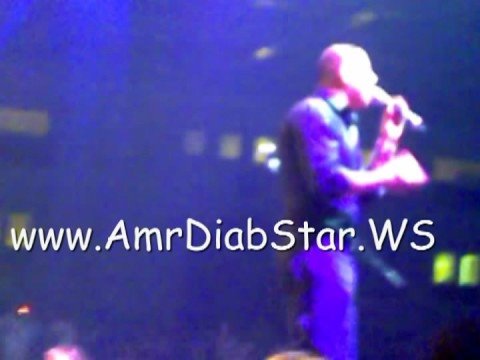 عمرو دياب الله على حبك انت من حفلة البحرين 2008 Amr Diab