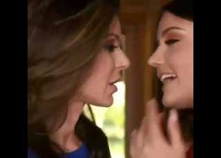  Kiss Video Hot Girls