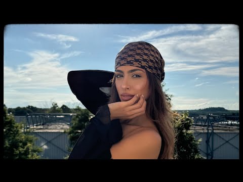 Sara Mahgoub Eineek Helween سارة محجوب عينيك حلوين يا أجمل حاجة حصلتلي