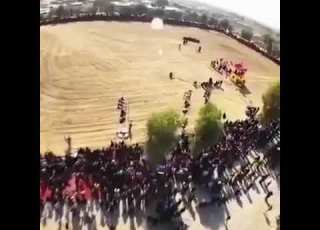  شاهد ماذا فعل الجمهور عند سماع نداء الامام اين هل من ناصر ينصرنا