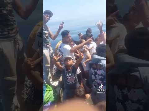 شاهدوا وصول حراقة توانسة جدد إلى ايطاليا