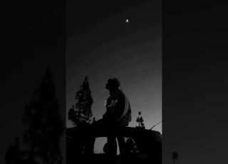 خلوني نعوم بحري