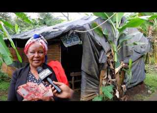 MAMA ALIYEZUIA KIJANA KELVIN ASIUAWE ARUSHA AONESHA KANISA LAKE APEWA SHILINGI LAKI TANO