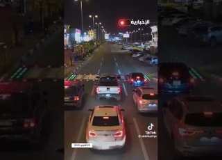 المرور تجاوز الإشارة البرتقالية تعتبر مخالفة