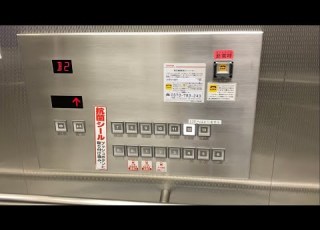 最後は混みすぎ ヨドバシ梅田のエレベーター Yodobashi Umeda Elevator