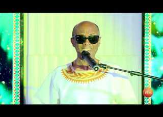 አንጋፋው ድምፃዊ ተሾመ አሰግድ የኩባያ ወተት ቆየት ያለ ተወዳጅ ሙዚቃውን እሁድን በኢቢኤስ