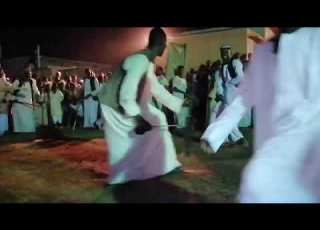  الفنان فضل الله يعرض و يبدع في زواج الأخ السماني