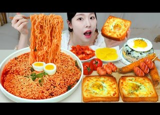  ASMR MUKBANG Microwave Instant Noodles Rice Burger With Tuna Mayonnaise Egg Toast Sausage