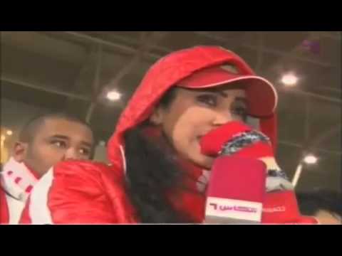 فاطمة عبدالرحيم تبكي خسارة المنتخب