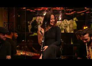 Nicole Raviv Ain T No Sunshine Live At The Tarab