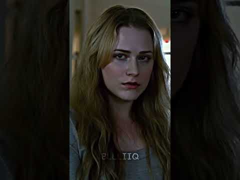 فتاة تقع في ح ب عامل نظافة Barefoot