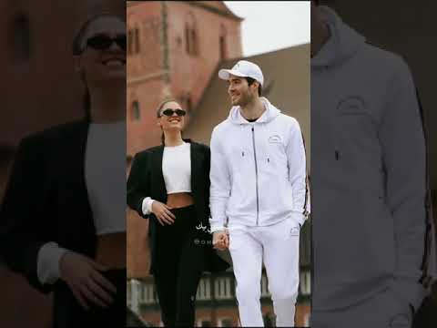 انت الي بين ايديك بدأت اعيش حبيت سنين بيك عشان بحبك