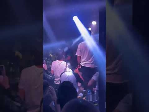 يلي فينا شمتانين احنا لا مش محبوسين لايف كريم كرستيانو نايت كلاب Level