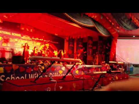 الحفل السنوي لمدرسة النور العالمية ٢٠١٦ ٢٠١٧ خليجنا واحد