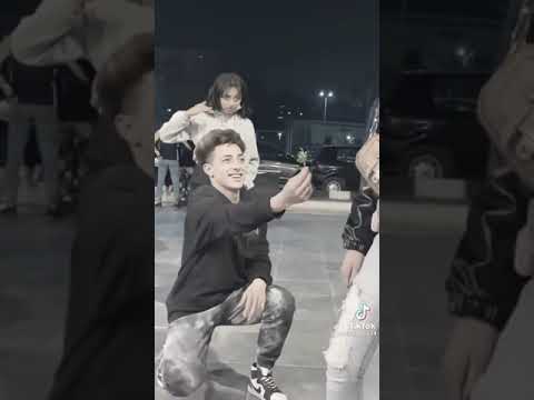 انا في حاجه هتجنني