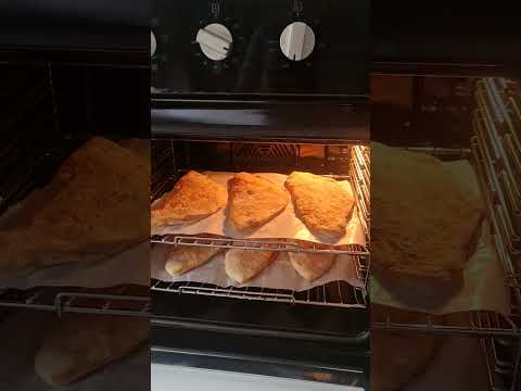 Cooking Bolani Afghani On Oven