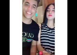  شوفو اهي ضحكة تاني
