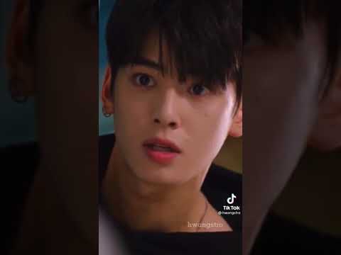 اجمل شاب في كوريا الي يعرفو يكتب الانستا