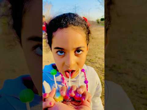 أكل اللبنات ومسابش حاجة لطفل