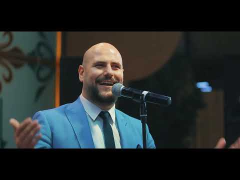 اشوف جمال القمر اه ياحلو ابعتلي جواب النجم فارس احمر