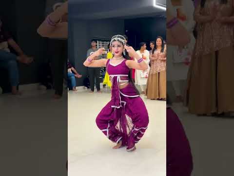 Bhumika Tiwari Performing On Naino Se Naino Ko Mila Ytshortsindia Bhumikatiwari