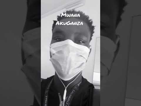 Mwana Akuganza Shorts