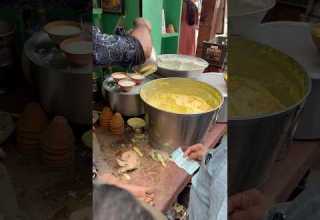 Rs 50 Ki Banaras Ke Ghat Ki Lassi And Maliyoo Banaras Tourism Tranding