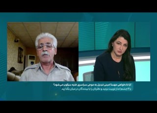 ناصر رزازی خواننده در برنامه چشم انداز با سیما ثابت برای مهسا امینی سرود ای شهیدان خواند