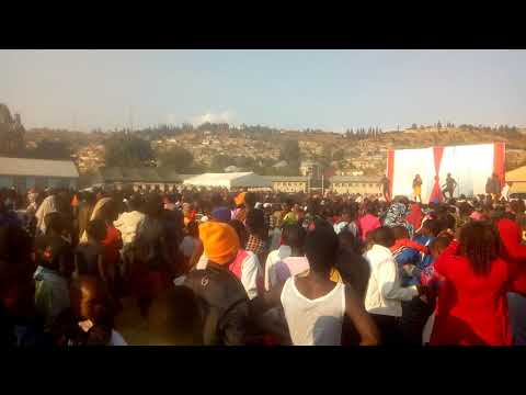 JINA LA YESU NI DAWA MARTHA BARAKA AKILIAMSHA KATIKA MKUTANO WA INJILI NZOVWE MBEYA JINA LA YESU NI DAWA MARTHA BARAKA AKILIAMSHA KATIKA MKUTANO WA INJILI NZOVWE MBEYA